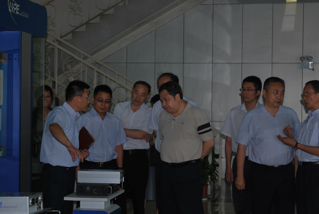 许克振副省长一行到我公司参观、视察并指导...